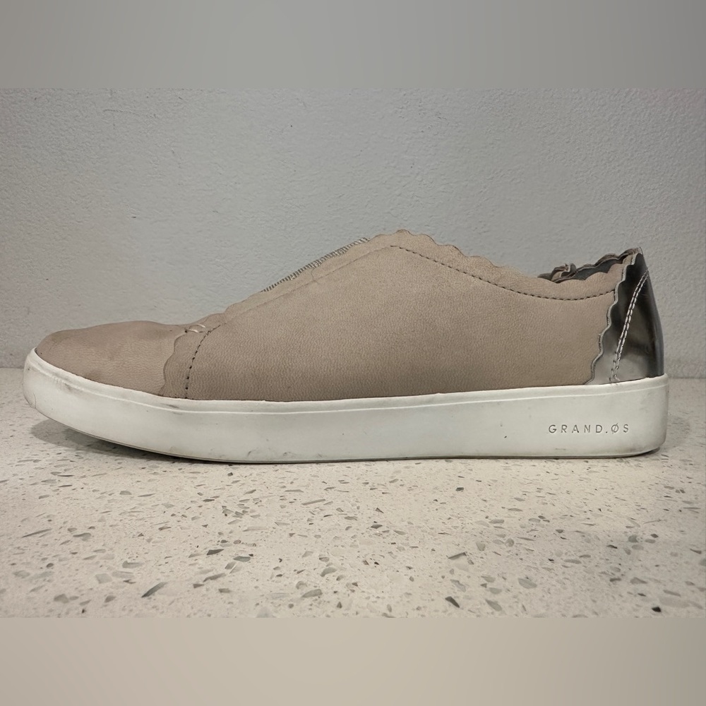 COLE HAAN Grand Crosscourt Scallop Slip-On Leather Shoes Women's Size 9B - Picture 3 of 10